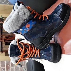 Ugg boots size 1 kids
